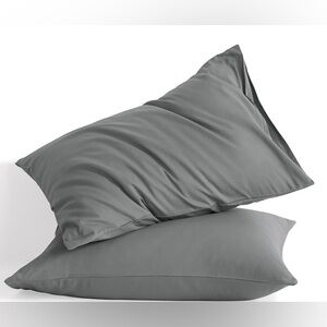 Grey King Pillowcase Set NWT